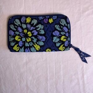 Vera Bradley Indigo Pop Wristlet Wallet OS Floral Zip Around Retired Boho Chic